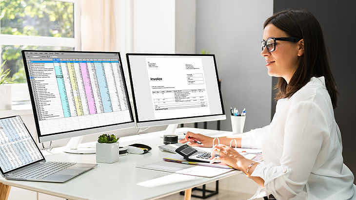 Buchhalterin im Home-Office