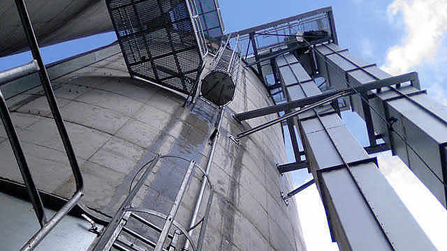 Silo-Becherwerk Hafen